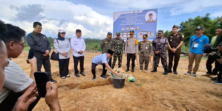 Peletakan Batu Pertama SMK Agribisnis Tepian Langsat, Langkah Besar Majukan Pendidikan Desa
