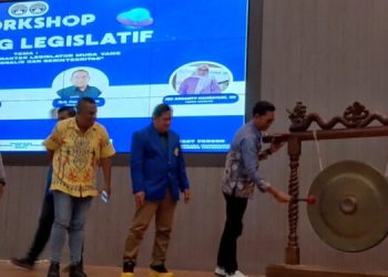 Pjs Bupati Kutim Buka Workshop Training Legislatif