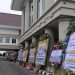 Kantor Bupati Diwarnai Karangan Bunga Setelah ARMY Resmi Dilantik