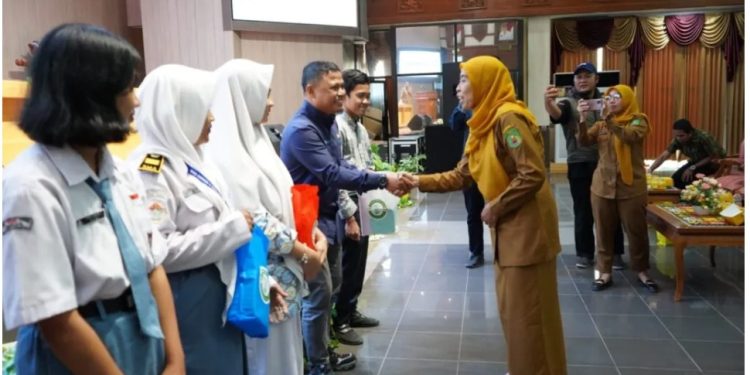 Kutim Dorong Energi Hijau dari Limbah Sawit untuk Terangi Desa Tanpa Listrik