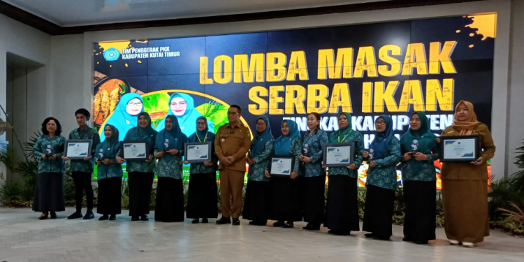 Harumkan Nama Kecamatan, PKK Kombeng Juara 3 Lomba Cipta Menu se-Kutai Timur