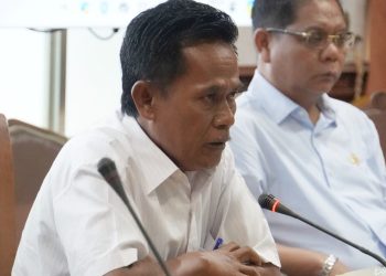 Yulianus Dorong Alih Anggaran MBG ke Pendidikan Gratis di Kutim