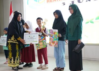 Gerakan Lawan Sampah Plastik di Kutim Dipelopori Anak Sekolah