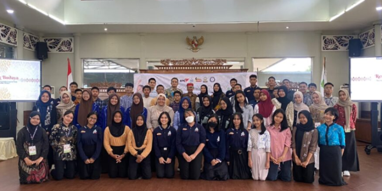 Pelajar Sangatta Gelar Rembuk Budaya, Dorong Pelestarian Warisan Kutai dan Dayak