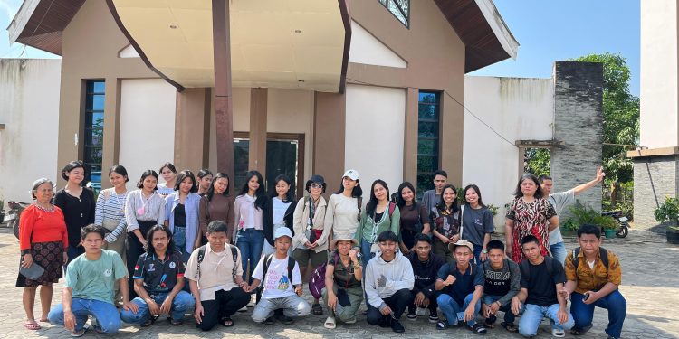 PPGT Elim Sangatta Siapkan Pemimpin Muda Gereja Melalui Bina Sambut di Teluk Lombok