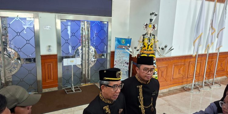 Bupati Kutim Pastikan Pembangunan Jalan Inpres di Sandaran Dilanjut Tahun Depan
