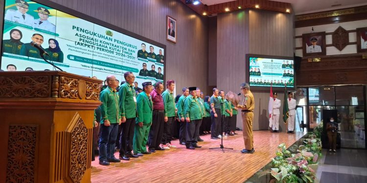 Pengurus AKPKT Periode 2026–2031 Dikukuhkan, Siap Perkuat Sinergi Pengusaha Lokal Dukung Pembangunan Kutai Timur