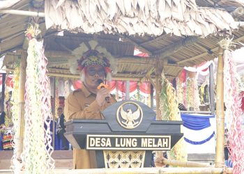 Di Depan Warga Dayak Kayan, Wabup Ungkap Pembangunan Listrik dan Jalan