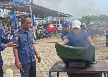 Wali Murid di Kutim Diajari Mitigasi Kebakaran Rumah Tangga