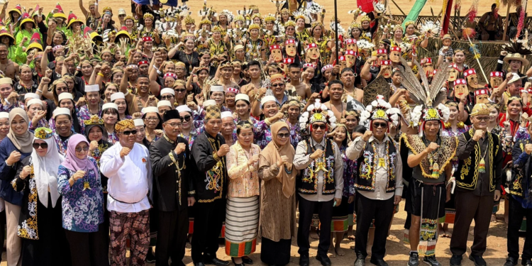 Festival UFAH Kembali Hadirkan Tradisi Masyarakat di Sungai Bahau