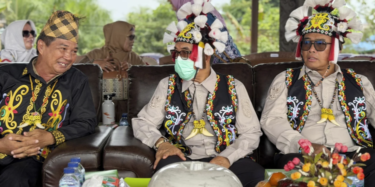 Festival UFAH 2026 Hidupkan Tradisi Kayan dari Prosesi Adat hingga Panggung Budaya
