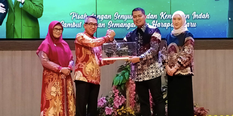 Bagi Zainal Abidin, Pengabdian Tak Berhenti di Balik Jabatan